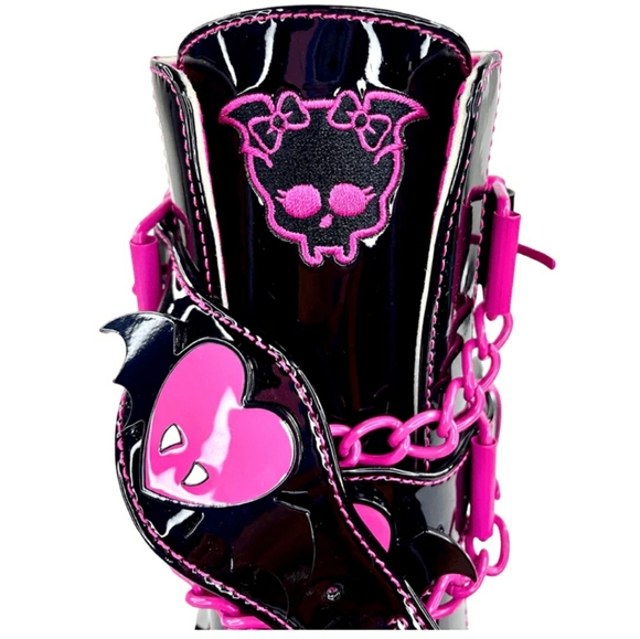 Monster High Draculaura Dune Lo Boots - Picture 7 of 8